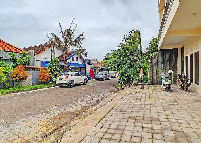 Oyo 91864 Holistic Jimbaran